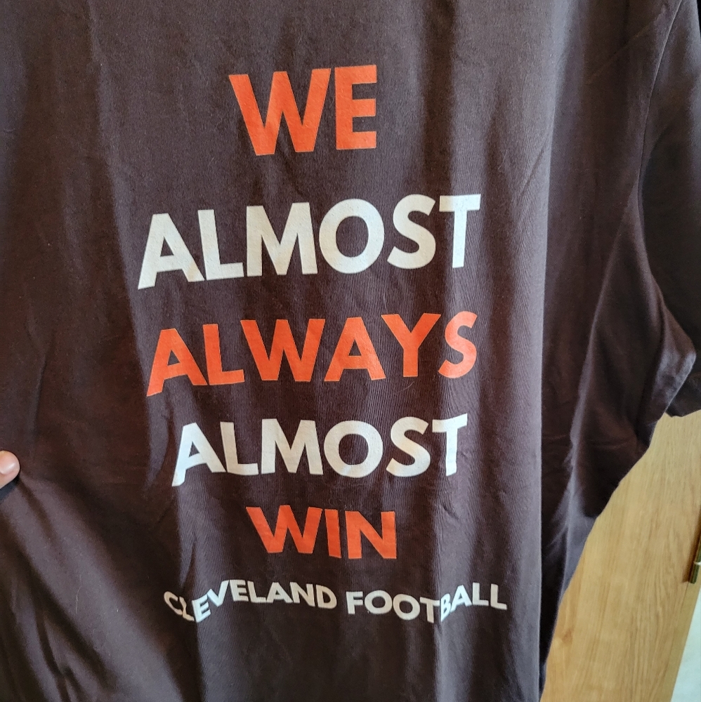 Cleveland Browns fan shirt 2XL